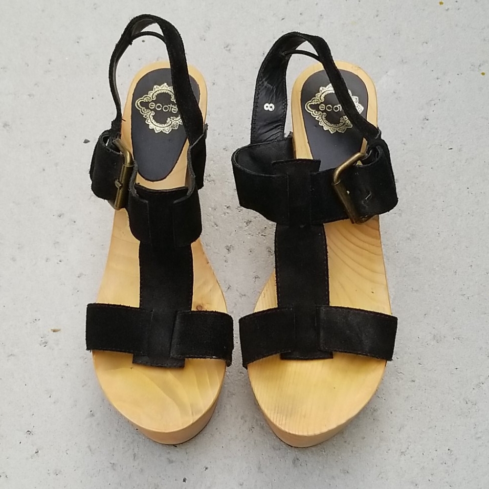 NWOB Ecoté Wood and Suede Wedge Clogs Sandals Sz 8